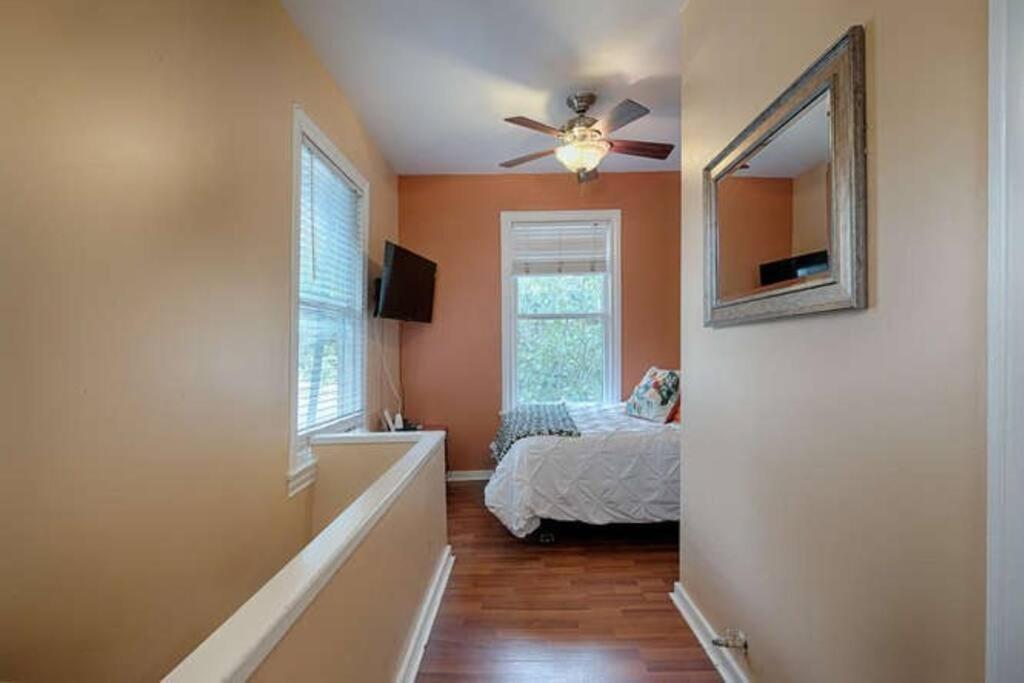 Centrally Located Cozy Tiny Loft, Near Acl, Sxsw, Zilker, 6Th Street Austin Exterior foto
