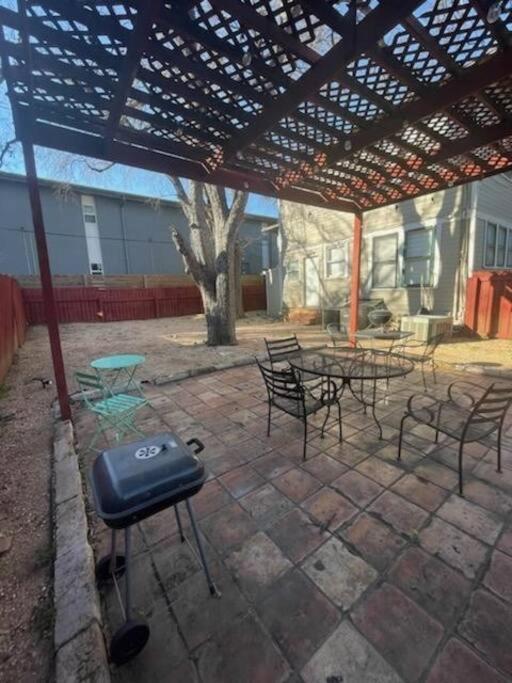 Centrally Located Cozy Tiny Loft, Near Acl, Sxsw, Zilker, 6Th Street Austin Exterior foto